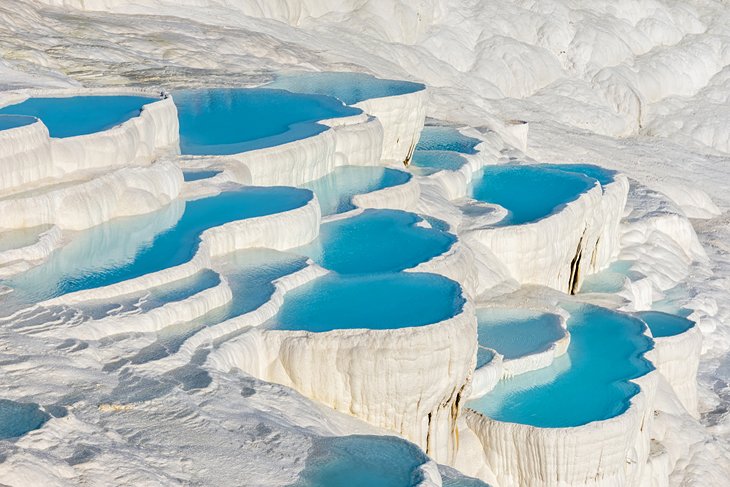 turkey-in-pictures-beautiful-places-to-photograph-pamukkale-pools
